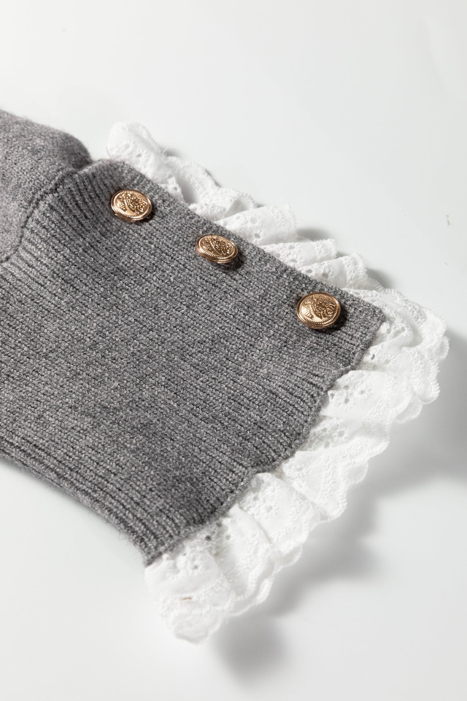 Sleet Lace Trim Patchwork Buttoned Cuffs Loose Sweater