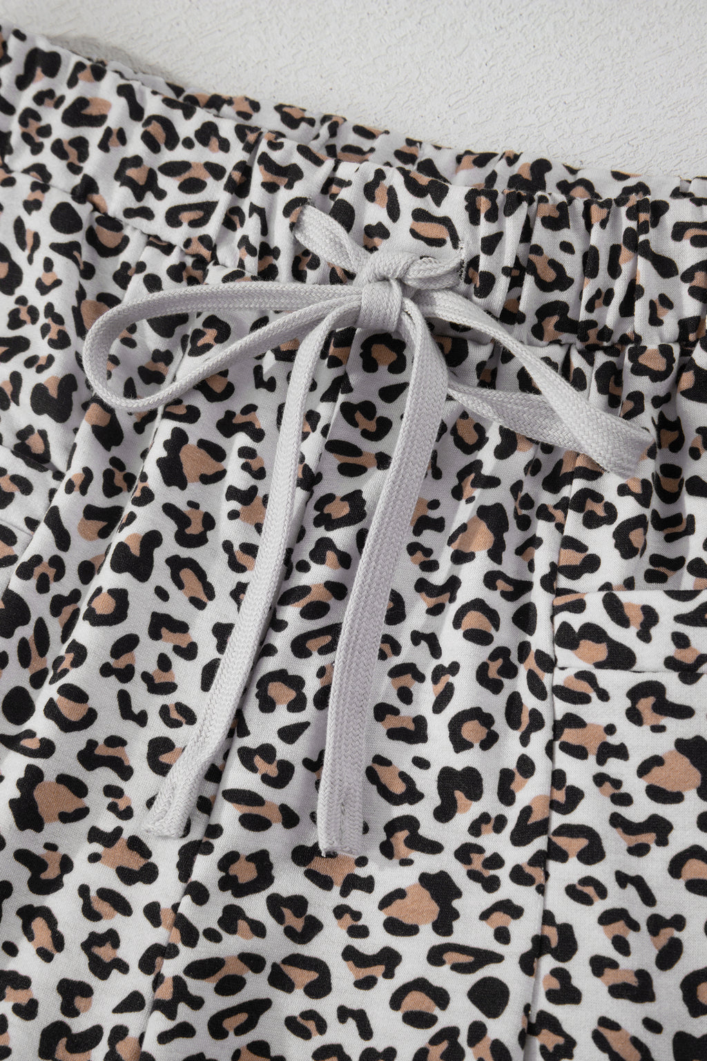 White Leopard High-Low Loose Tee Ankle Length Pants Set