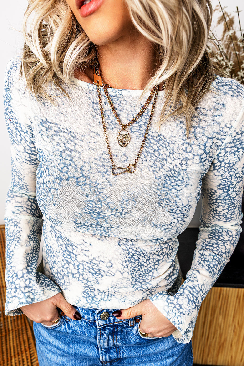 Sky Blue Long Sleeve Leopard Print Round Neck Sheath Top