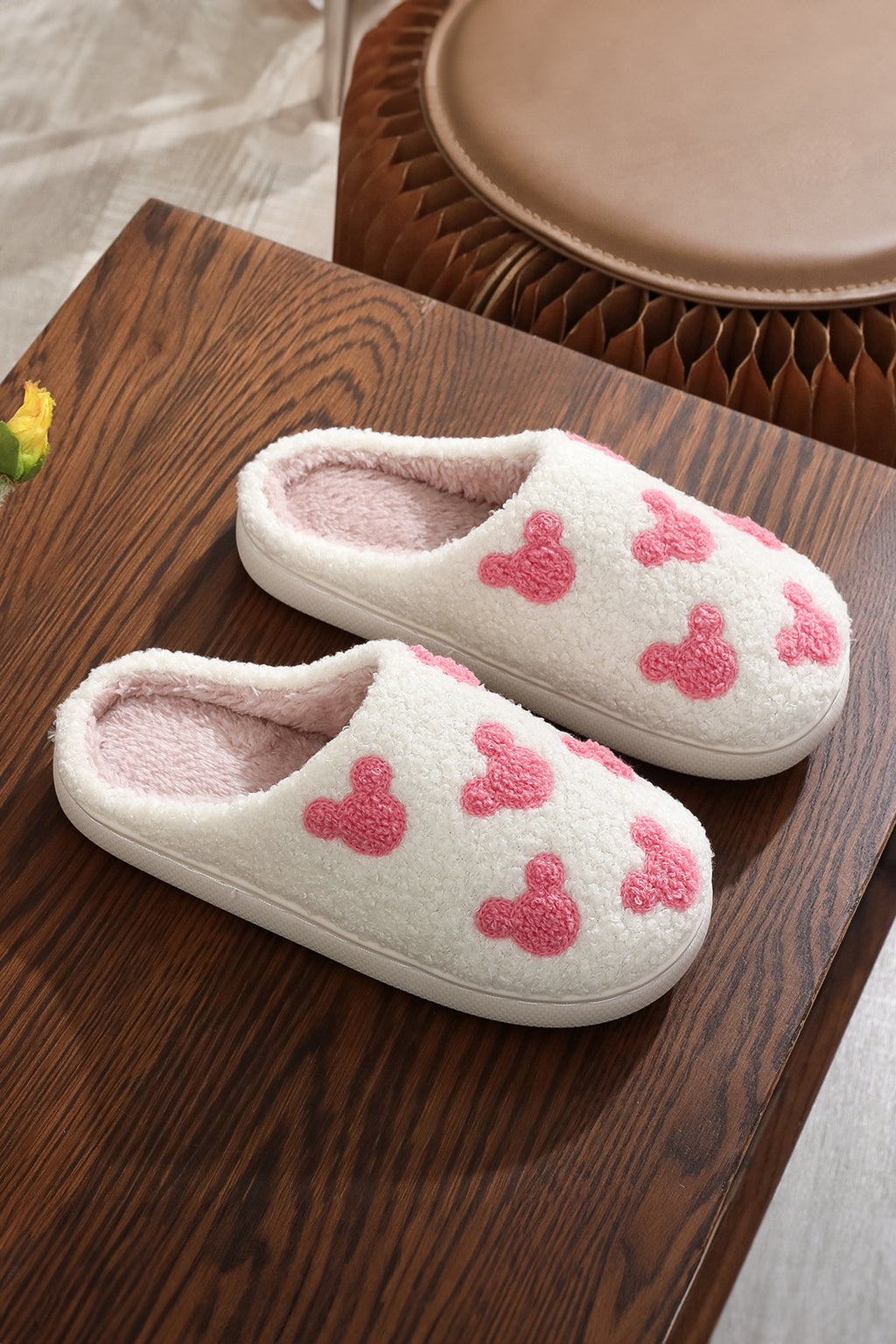 White Mickey Mouse Cartoon Head Pattern Plush House Slippers