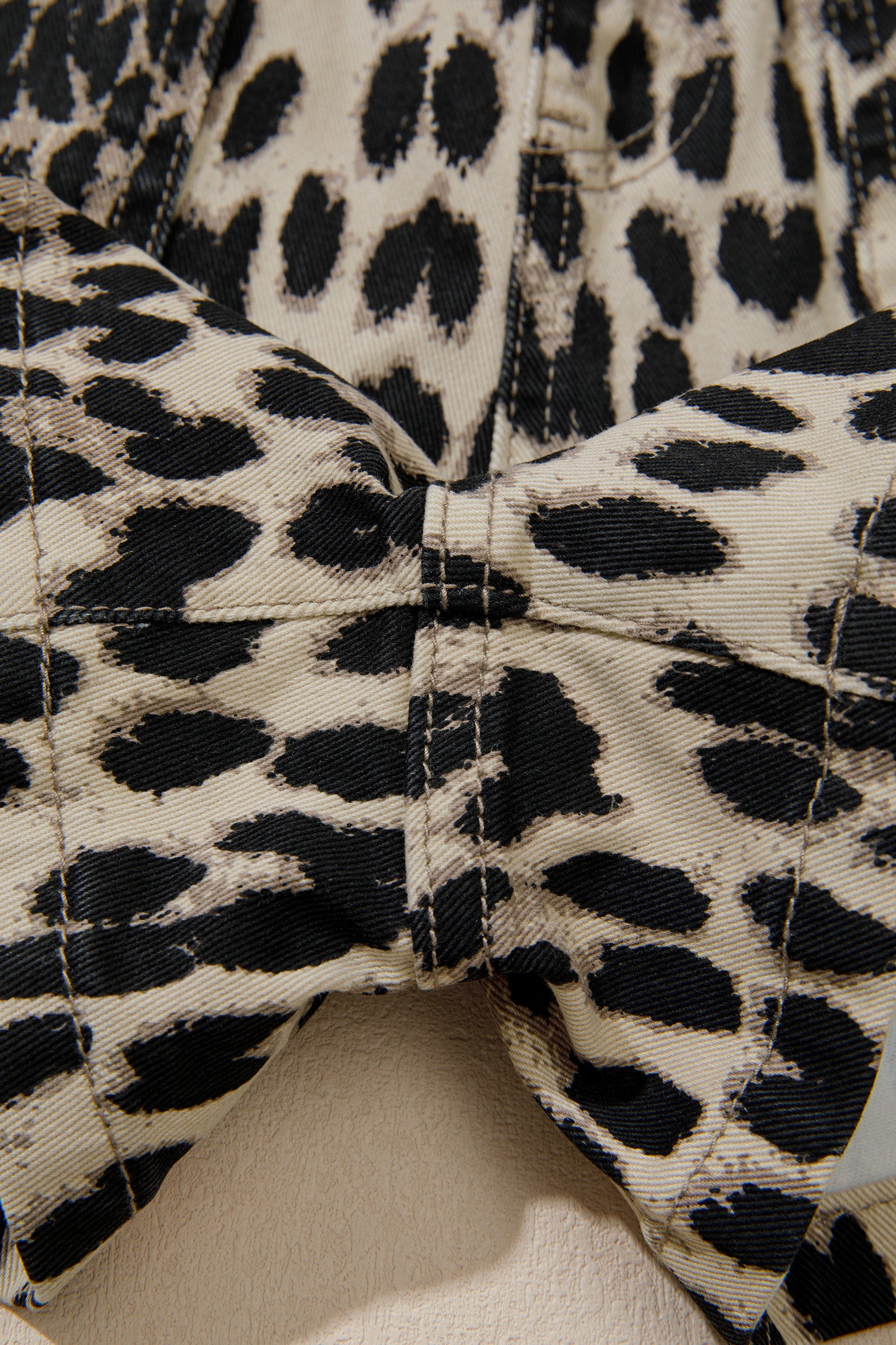 Brown Retro Leopard Print Lace-up Elastic Waistband Mid Rise Denim Shorts
