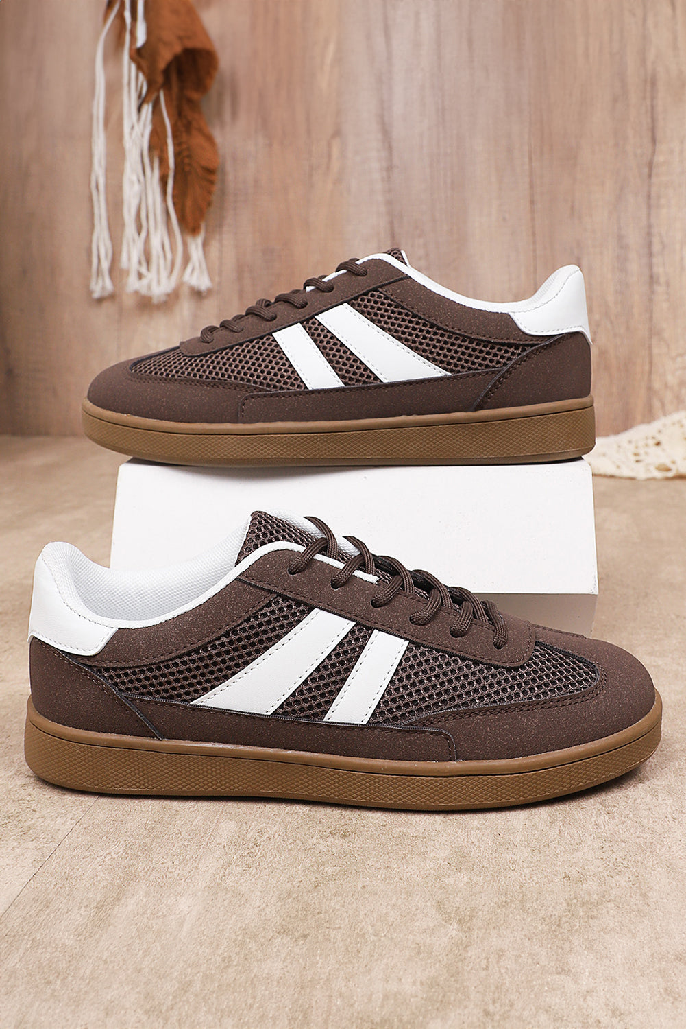Coffee Breathable Mesh PU Leather Patchwork Lace-up Shoes
