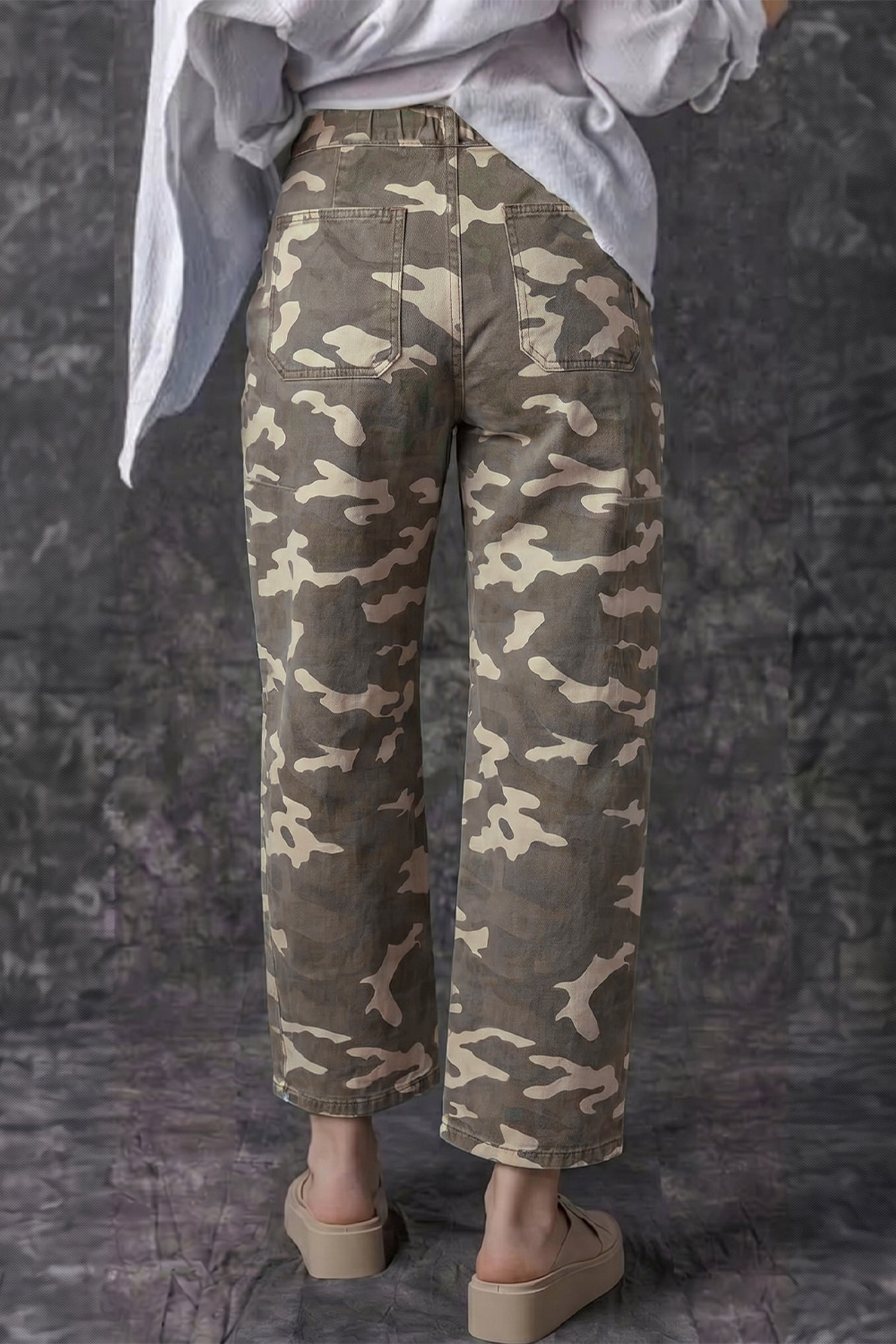 Green Leopard Printed Drawstring Elastic Waistband Pocketed Barrel Jeans