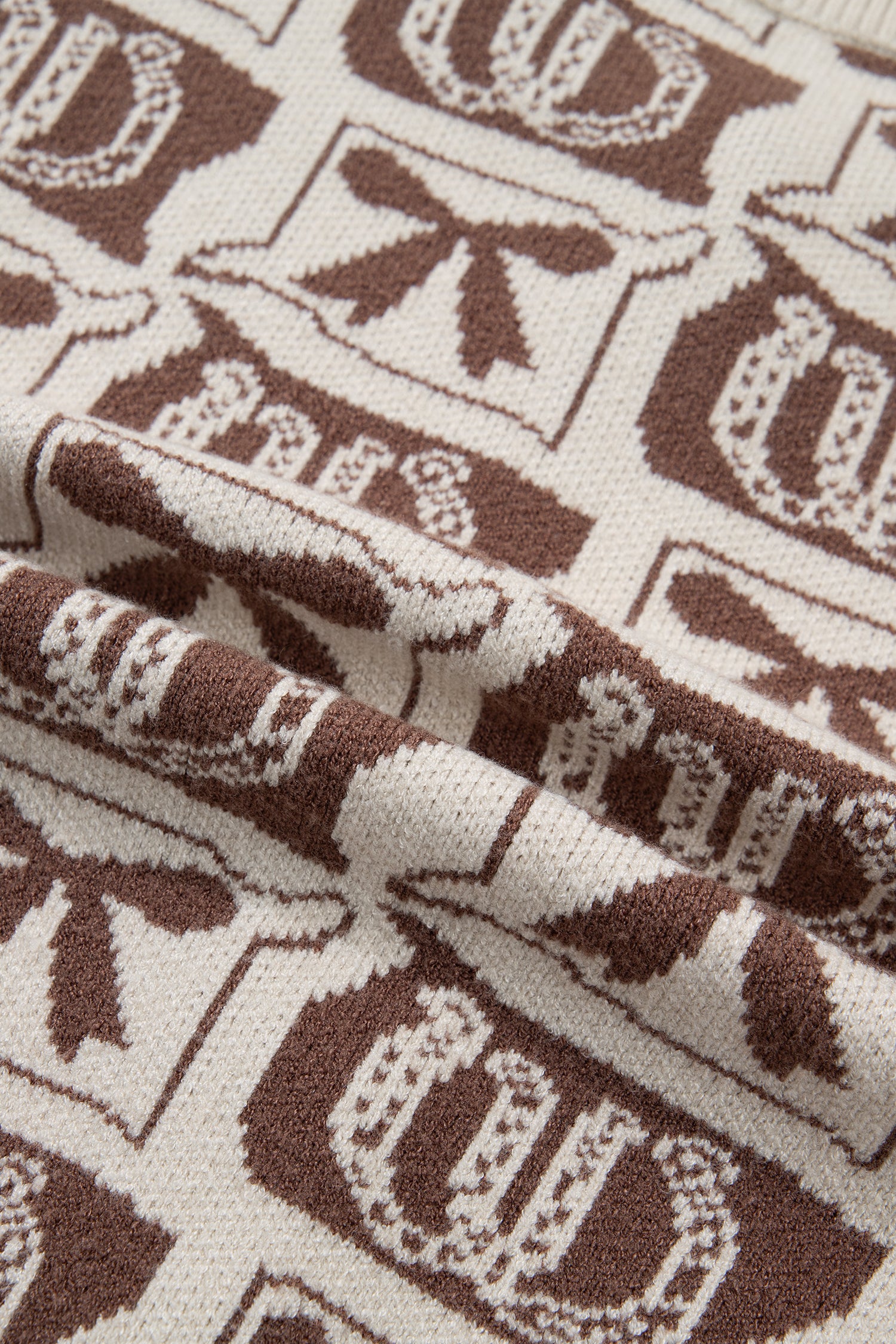 Brown Western Horseshoe Bow Pattern Button Front Sleeveless Knit Sweater