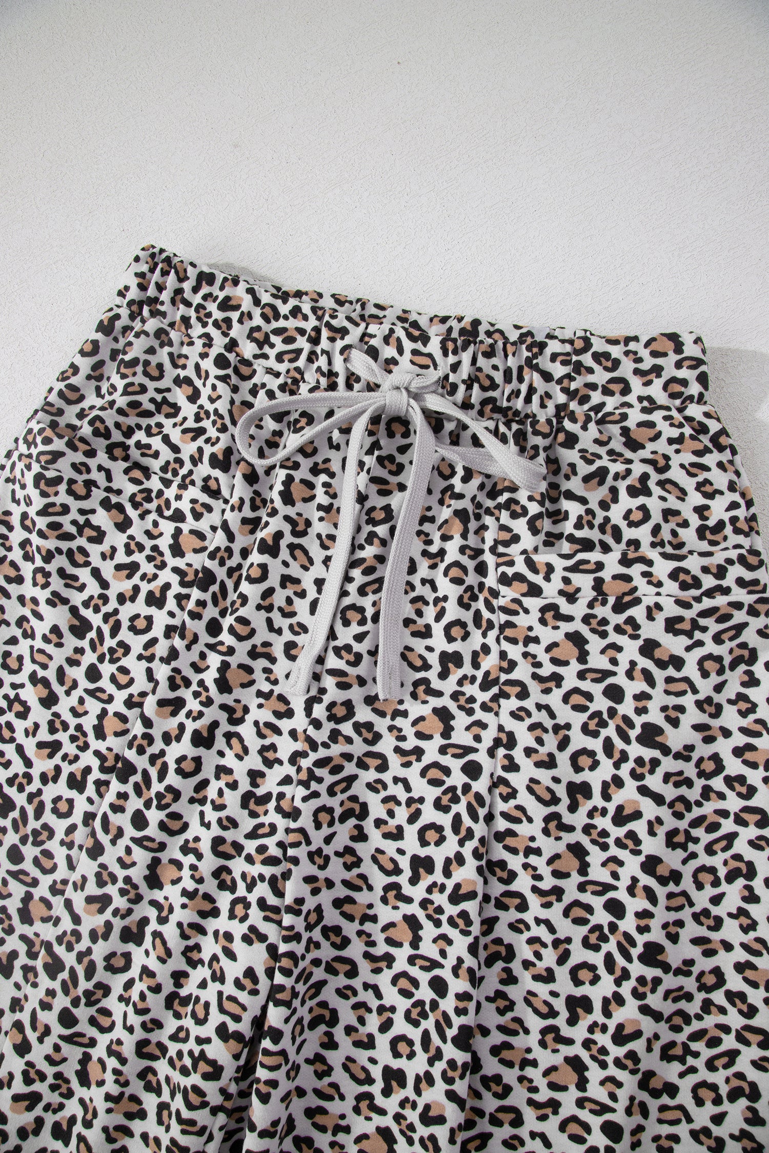 White Leopard High-Low Loose Tee Ankle Length Pants Set