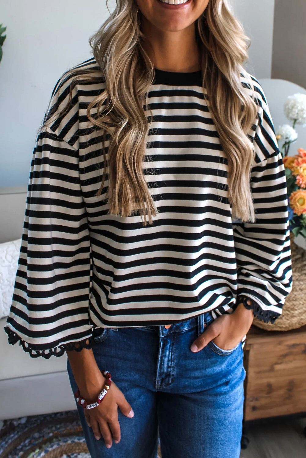 Black Striped Print Drop Shoulder Lace Trim Bracelet Sleeve Loose Top