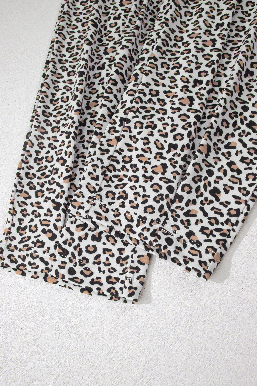 White Leopard High-Low Loose Tee Ankle Length Pants Set