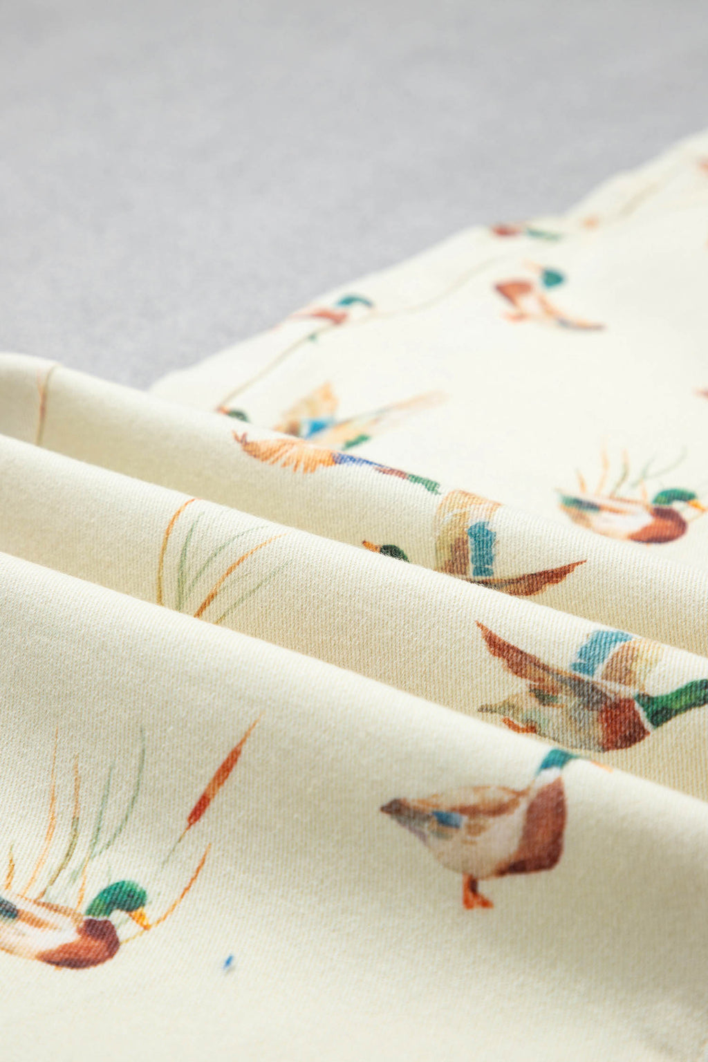 Beige Stylish Mallard Printed Cuffed Hem Shift Jeans