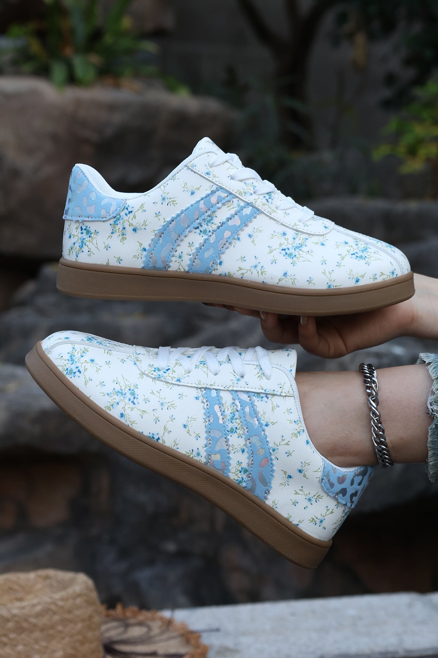 Dark Green Fresh Floral Print Color Block Detail Lace Up Shoes