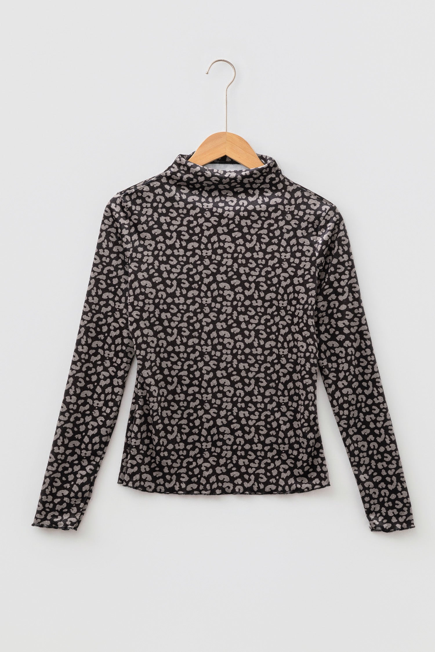 Brown Leopard Print Velvet Long Sleeve Western Style Pullover Top