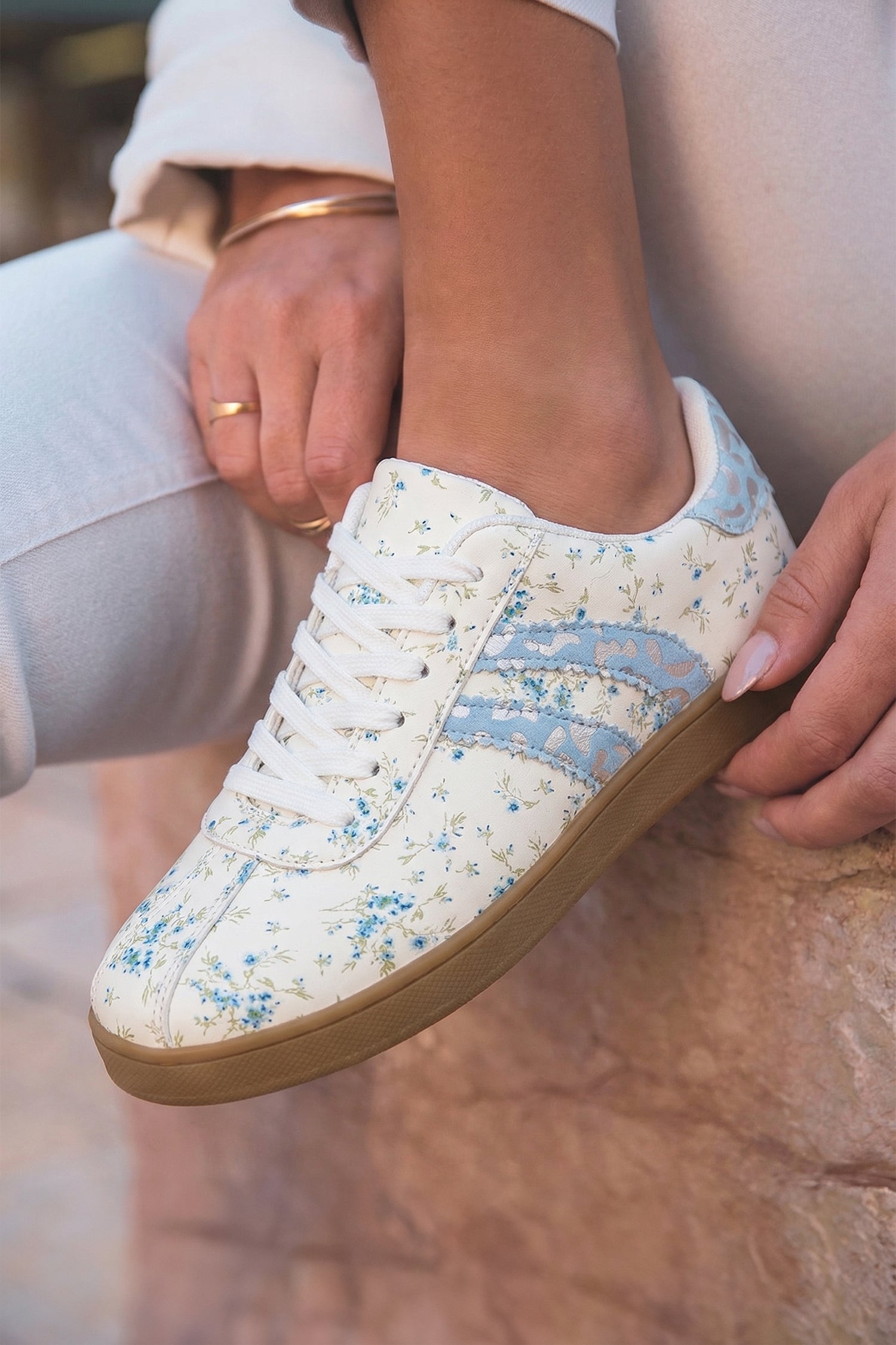 Dark Green Fresh Floral Print Color Block Detail Lace Up Shoes