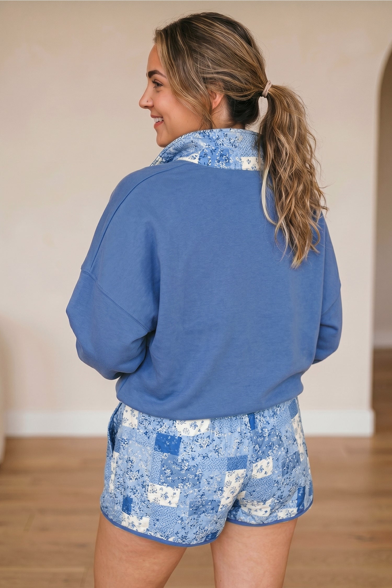Blue Floral Patchwork V-Neck Long Sleeve Short Bottoms Plus Size Set