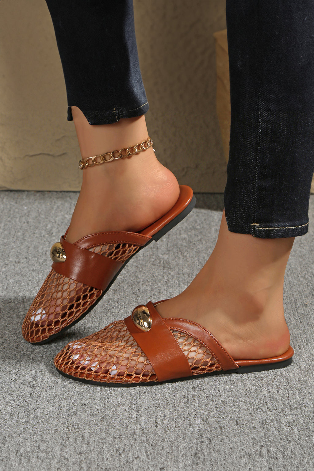 Chestnut Hollowed Mesh Contrast Band Patchwork Oval Detail Flat Slippers